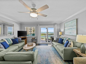 Holiday Surf and Racquet Unit 209